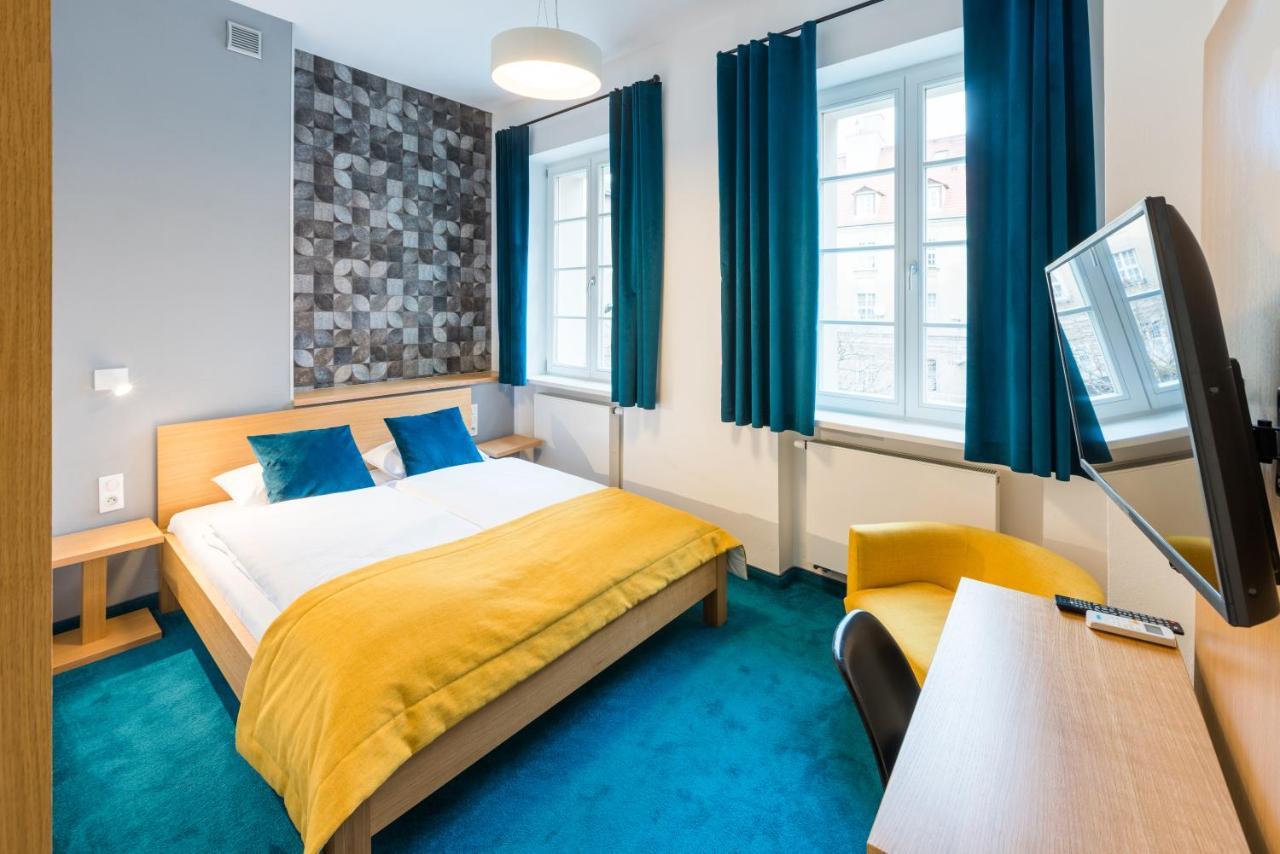 Tcz Wozna Aparthotel Poznan Exterior photo
